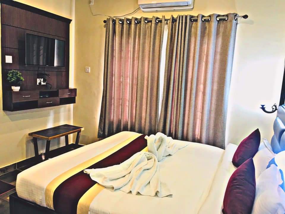 luxurious room at hotel the narayani